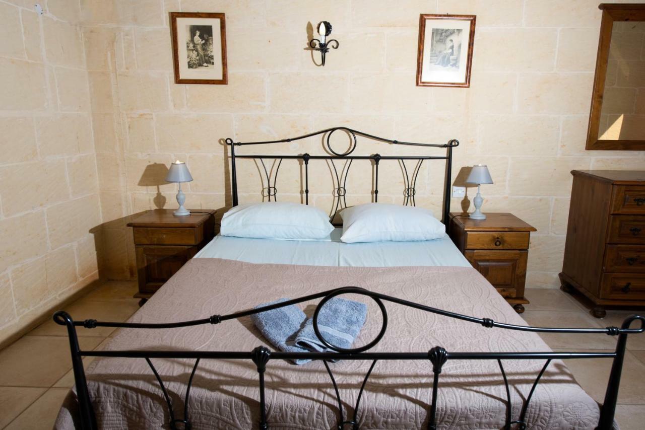 Sunset - Holiday Farmhouse With Large Private Pool In Island Of Gozo Nadur Exterior foto