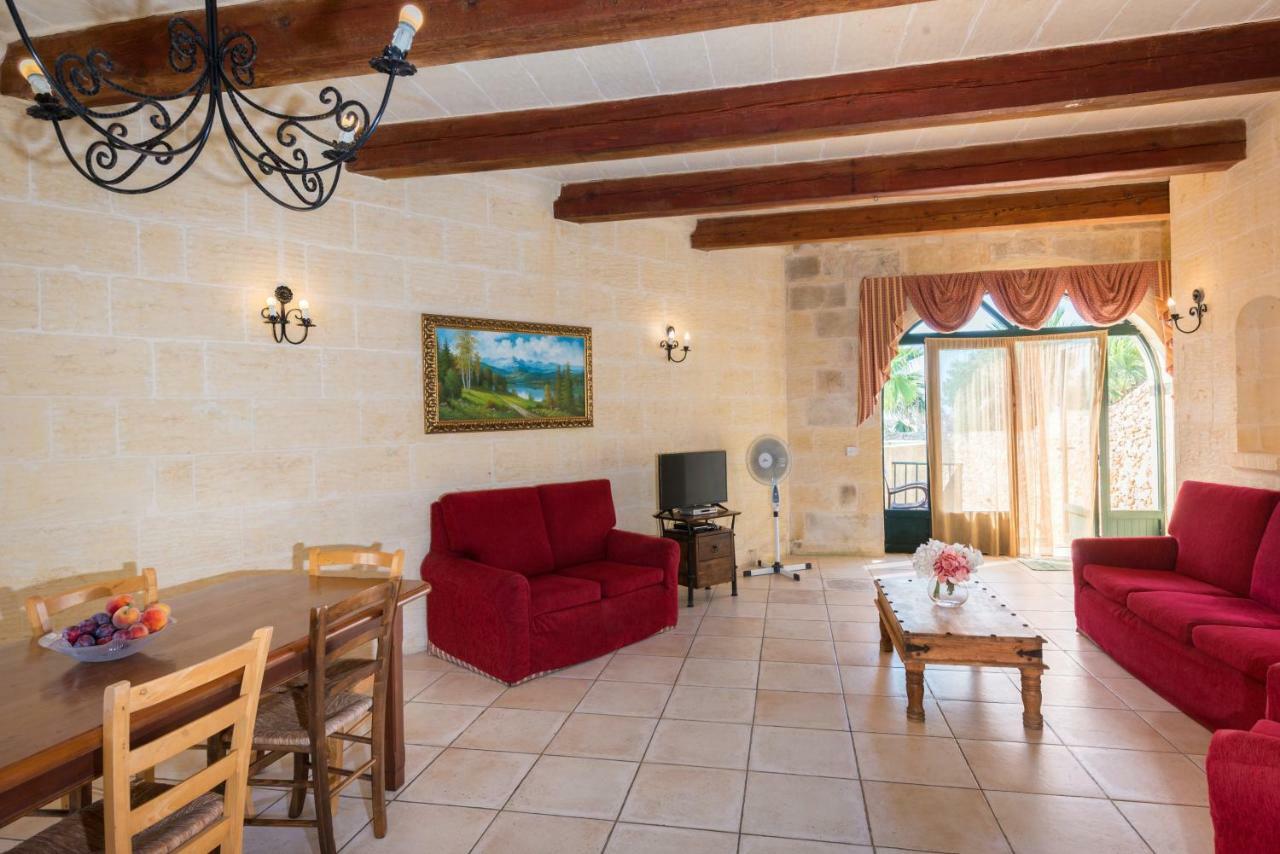 Sunset - Holiday Farmhouse With Large Private Pool In Island Of Gozo Nadur Exterior foto