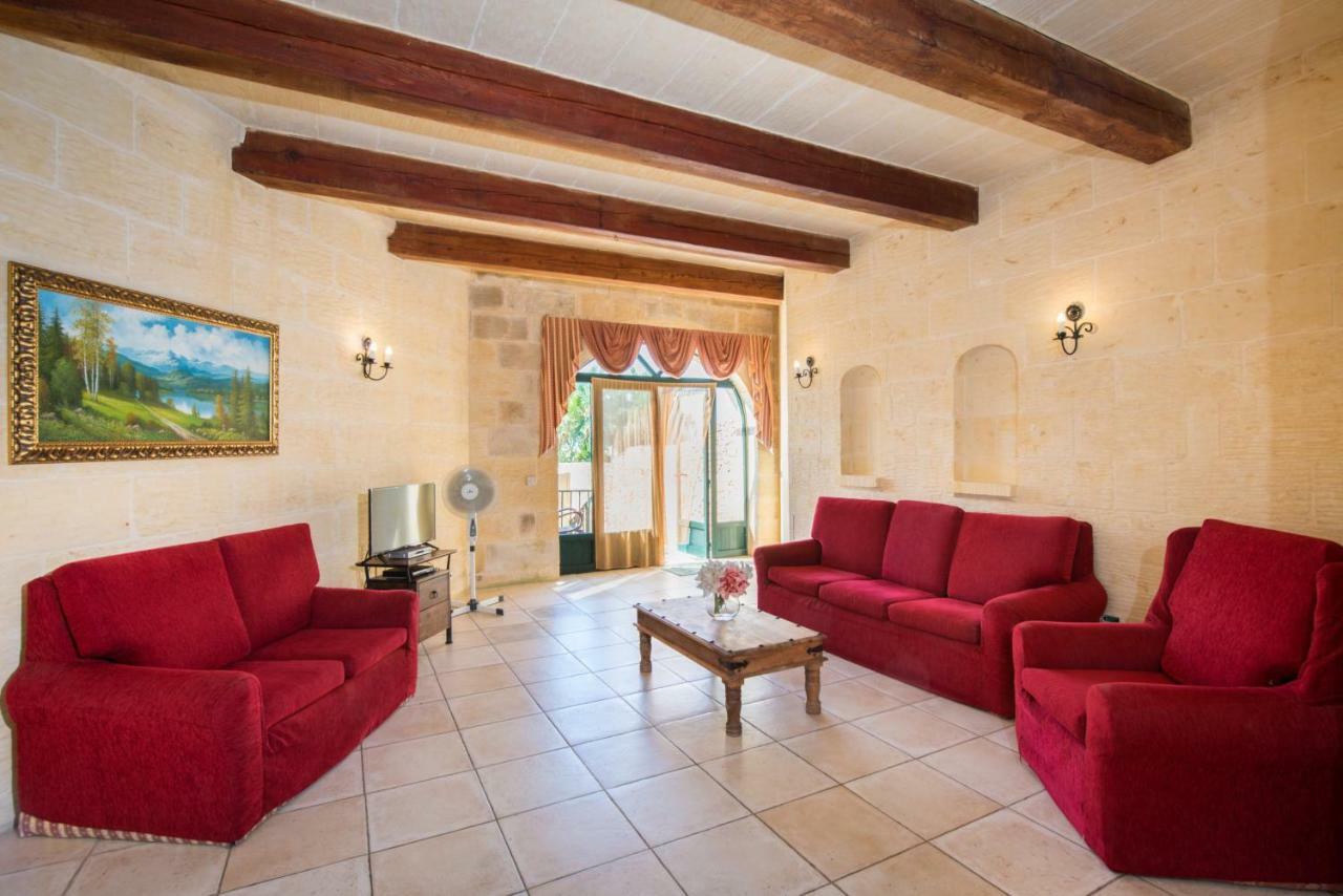 Sunset - Holiday Farmhouse With Large Private Pool In Island Of Gozo Nadur Exterior foto